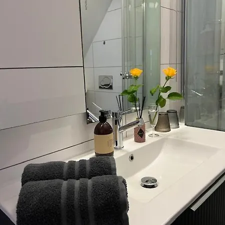 Lejlighed With A View *